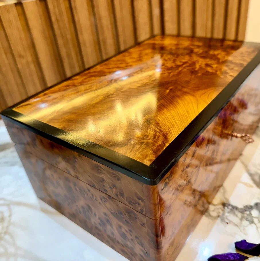 Lockable Jewelry Box β Handmade Thuya Wooden Organizer with Key - AtlasMuseCrafts