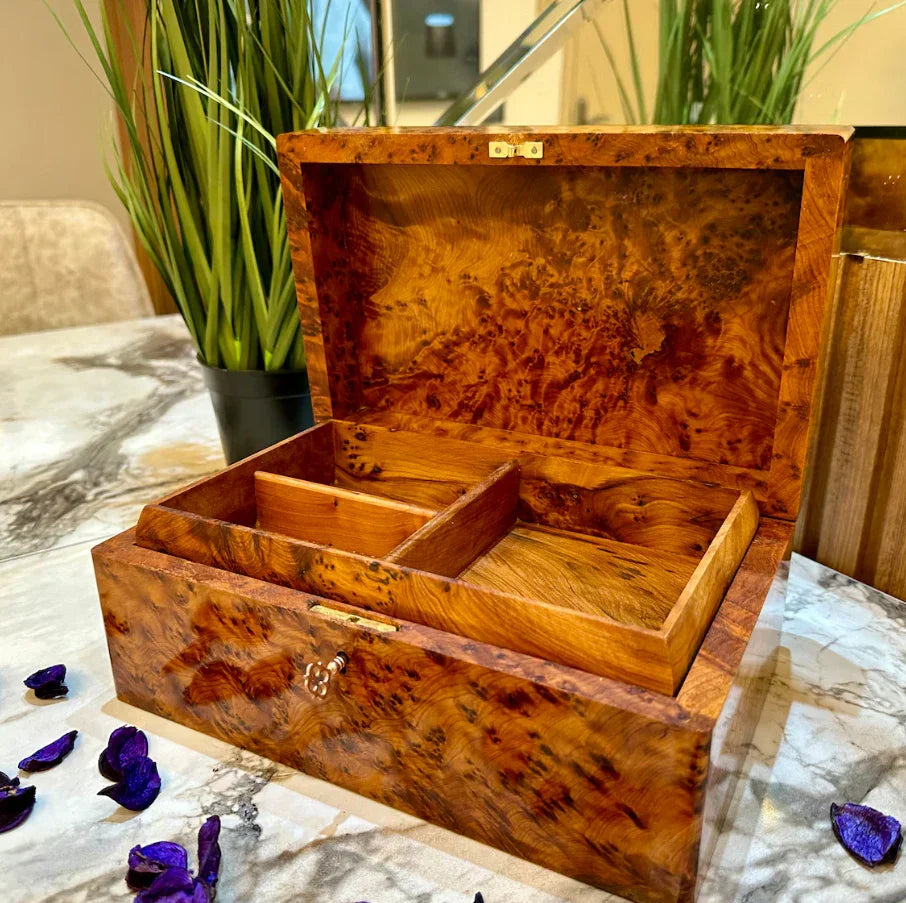 Lockable Jewelry Box β Handmade Thuya Wooden Organizer with Key - AtlasMuseCrafts