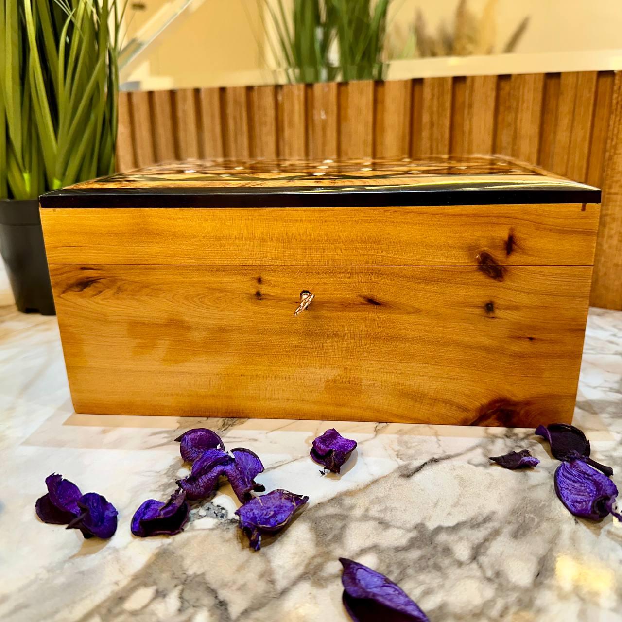 Decorative Box, thuya wooden burl Jewelry Box organizer with key - AtlasMuseCrafts