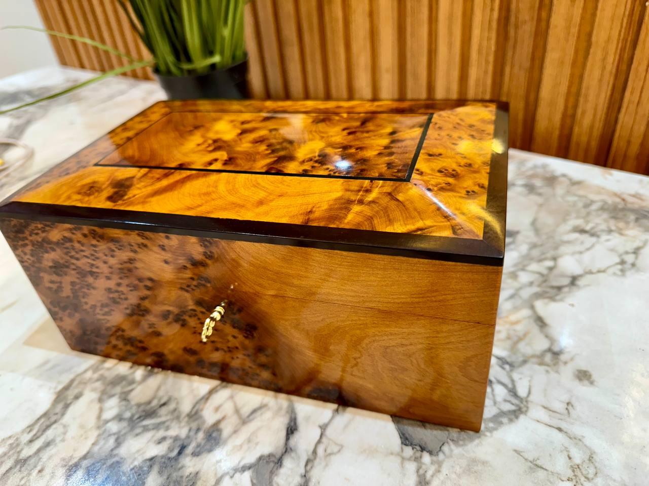 Lockable Moroccan Thuya Wood Jewelry Box - AtlasMuseCrafts