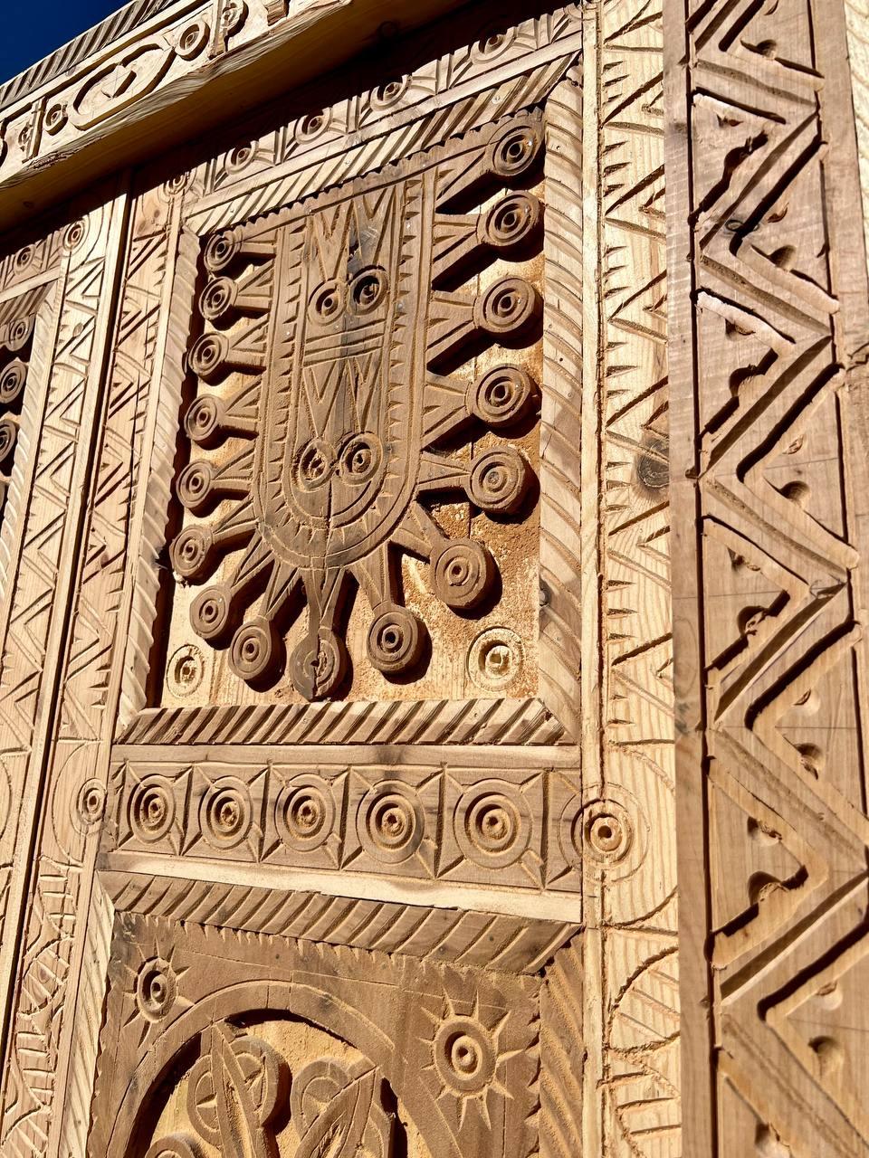 Antique Door Moroccan Double Door Carved With knocker - AtlasMuseCrafts