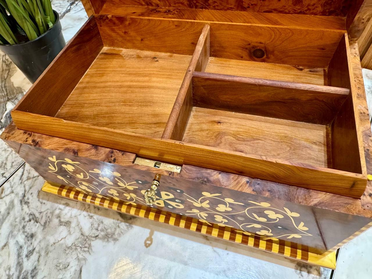 Keepsake Luxury Box Organizer With Key