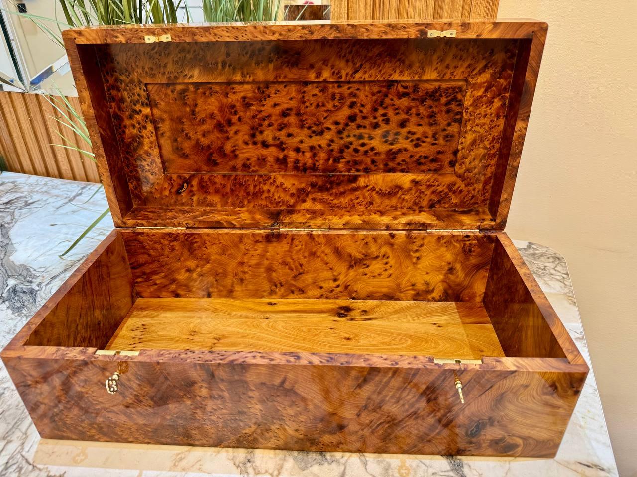 Royal jewellery box burl wooden box lockable with key - AtlasMuseCrafts