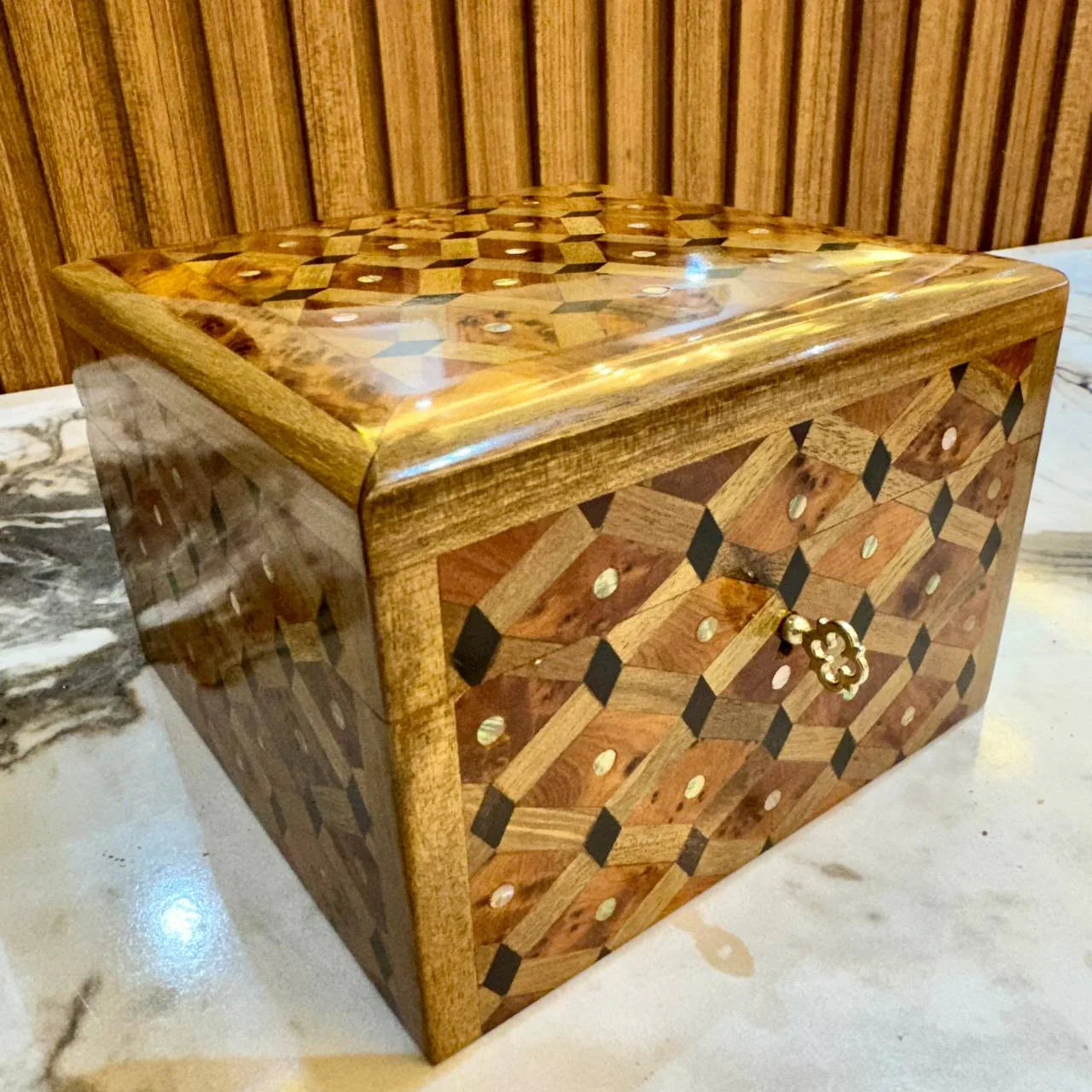 Luxury Wooden Box Organizer With Key - AtlasMuseCrafts