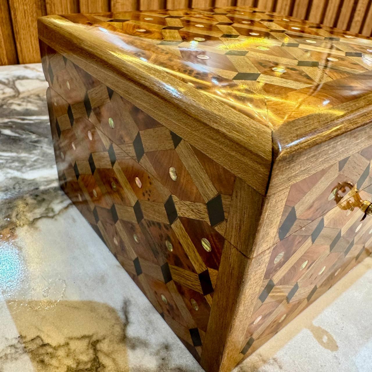 Luxury Wooden Box Organizer With Key - AtlasMuseCrafts