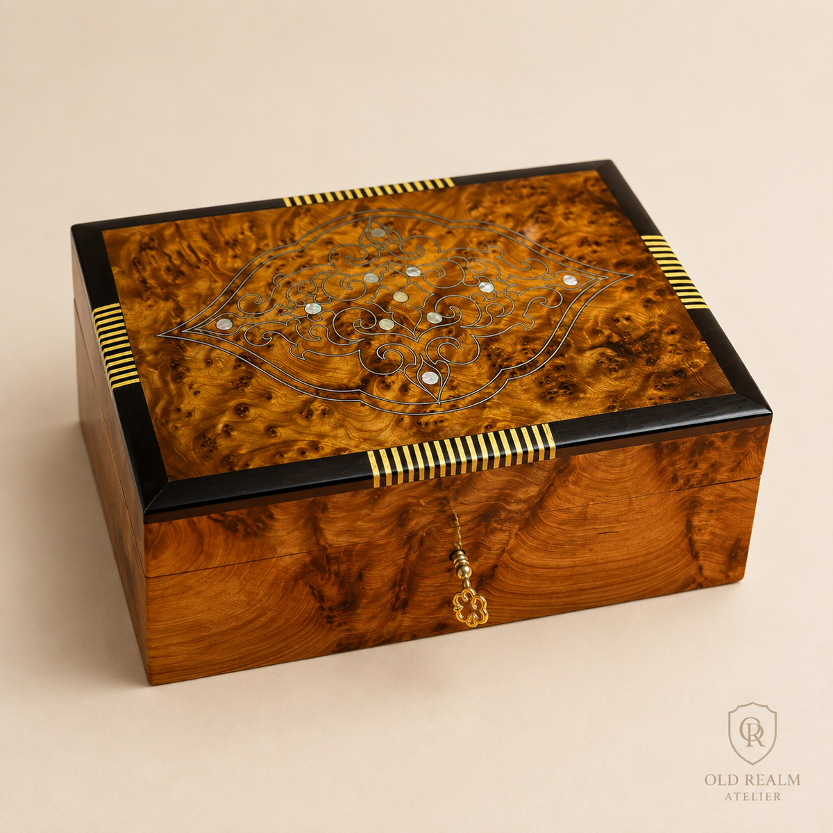 Lockable Jewelry Box – 20cm Moroccan Thuya Burl Box