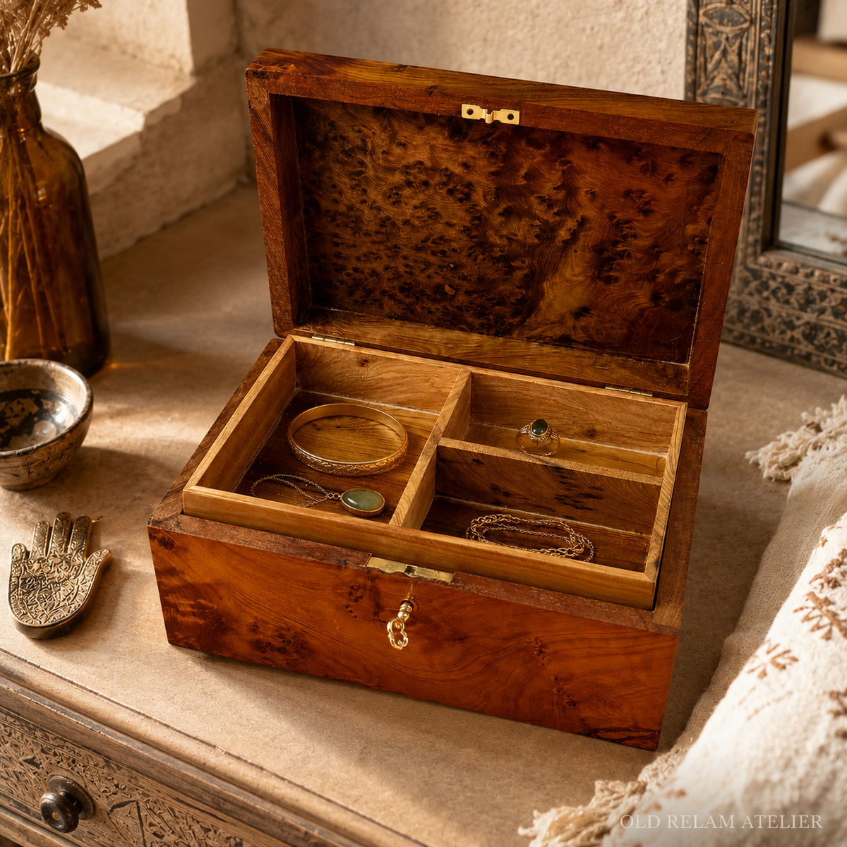Wooden Box Organizer with Key – 23cm Moroccan Thuya Storage – additional view 5