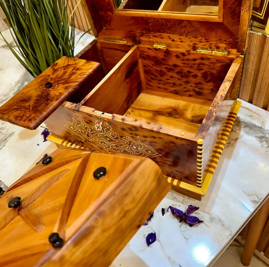 Vintage Wooden box with mirror inside With Key - AtlasMuseCrafts