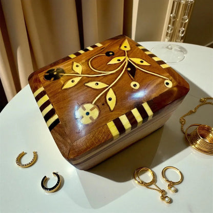 Moroccan Thuya Wood (Set of 4) made from