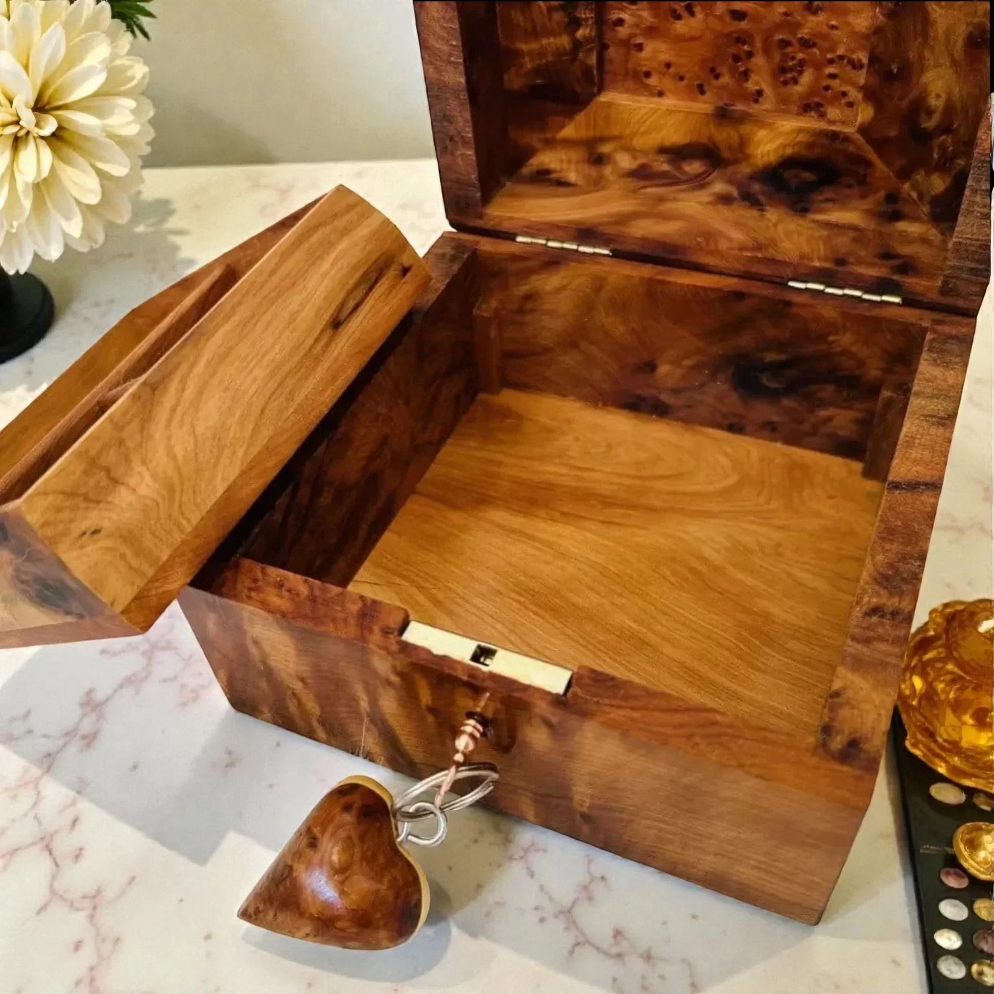 Square Wooden Box showcasing the elegant craftsmanship of Thuya wood, featuring an open lid and heart-shaped charm.