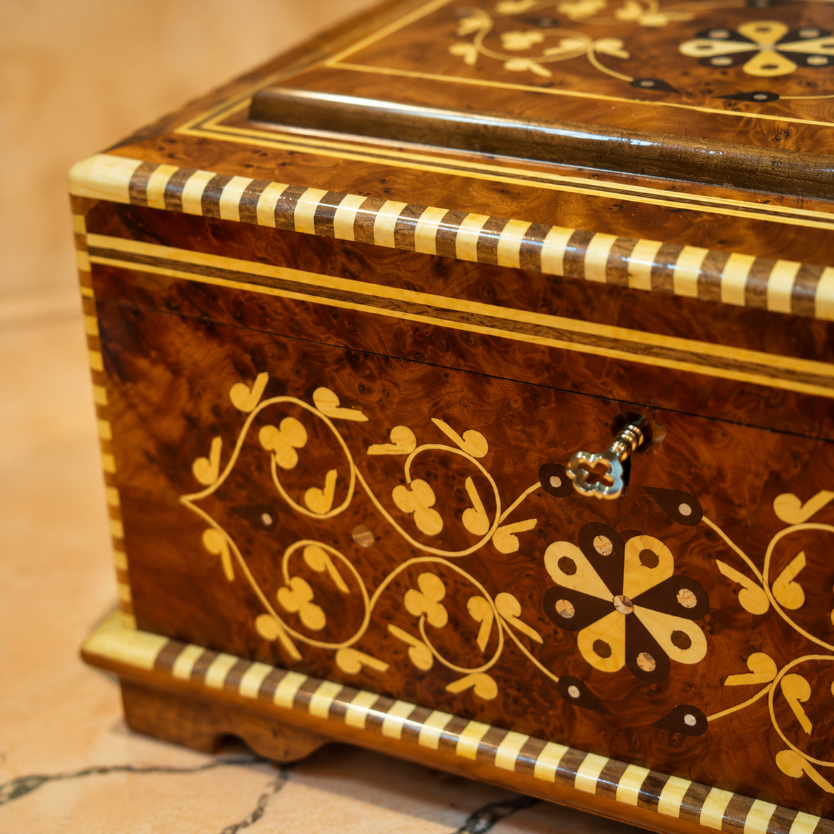 Luxury Keepsake Box Organizer with Key – Moroccan Thuya Memory Box – additional view 5