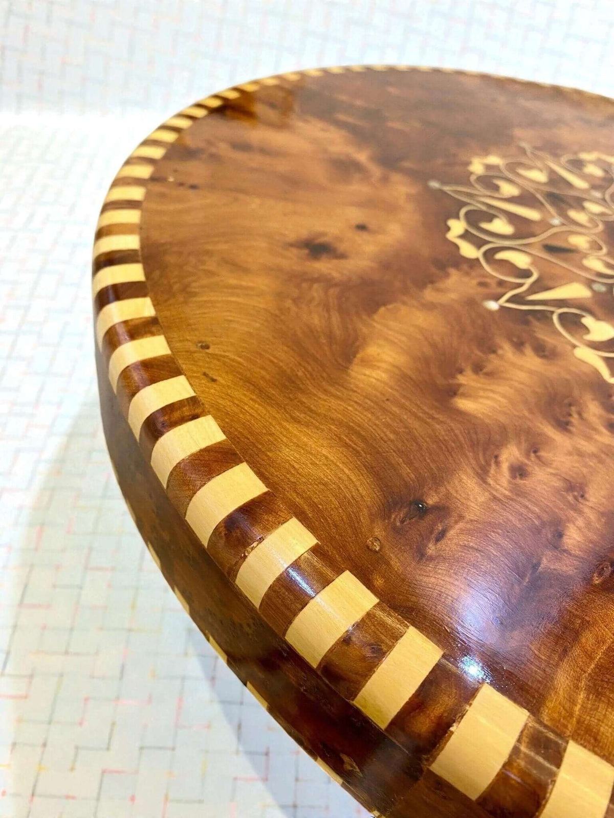 Thuya mosaic coffee table with striped wood inlay border