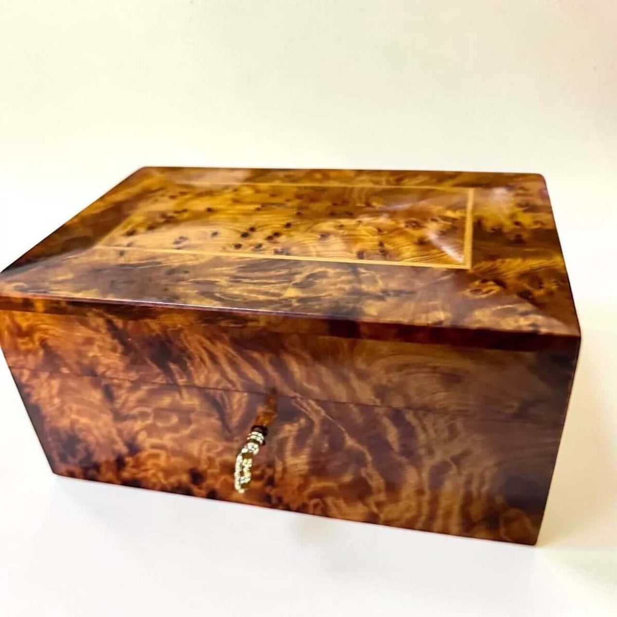 Wooden Memorial Keepsake Box – Handmade Moroccan Thuya crafted from unique Thuya burl wood with a lockable design.