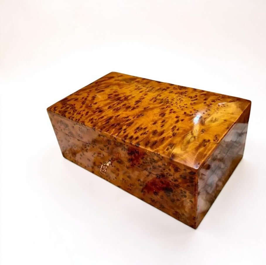 Lockable Thuya Wood Jewelry Box – Moroccan Burl, handcrafted with rich Thuya burl wood, perfect for jewelry storage.