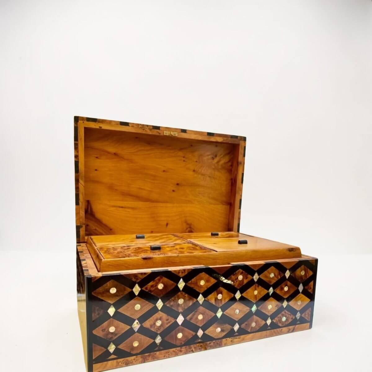 Handcrafted Jewelry Box Organizer with Key – Lockable Moroccan Thuya Box in rich Thuya burl wood.