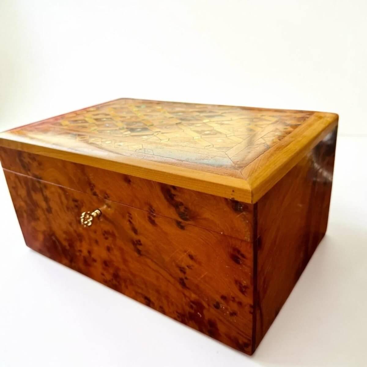 Handmade Moroccan Thuya Box, lockable keepsake box in rich Thuya burl wood with intricate design.