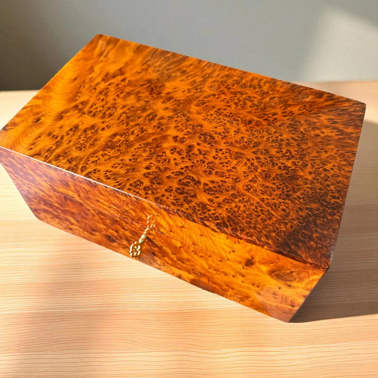 jewelry wooden with key