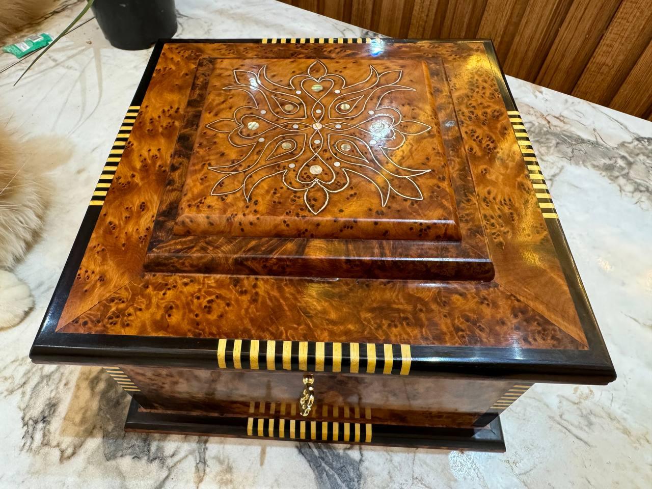 Royal Jewellery Wooden Box - AtlasMuseCrafts