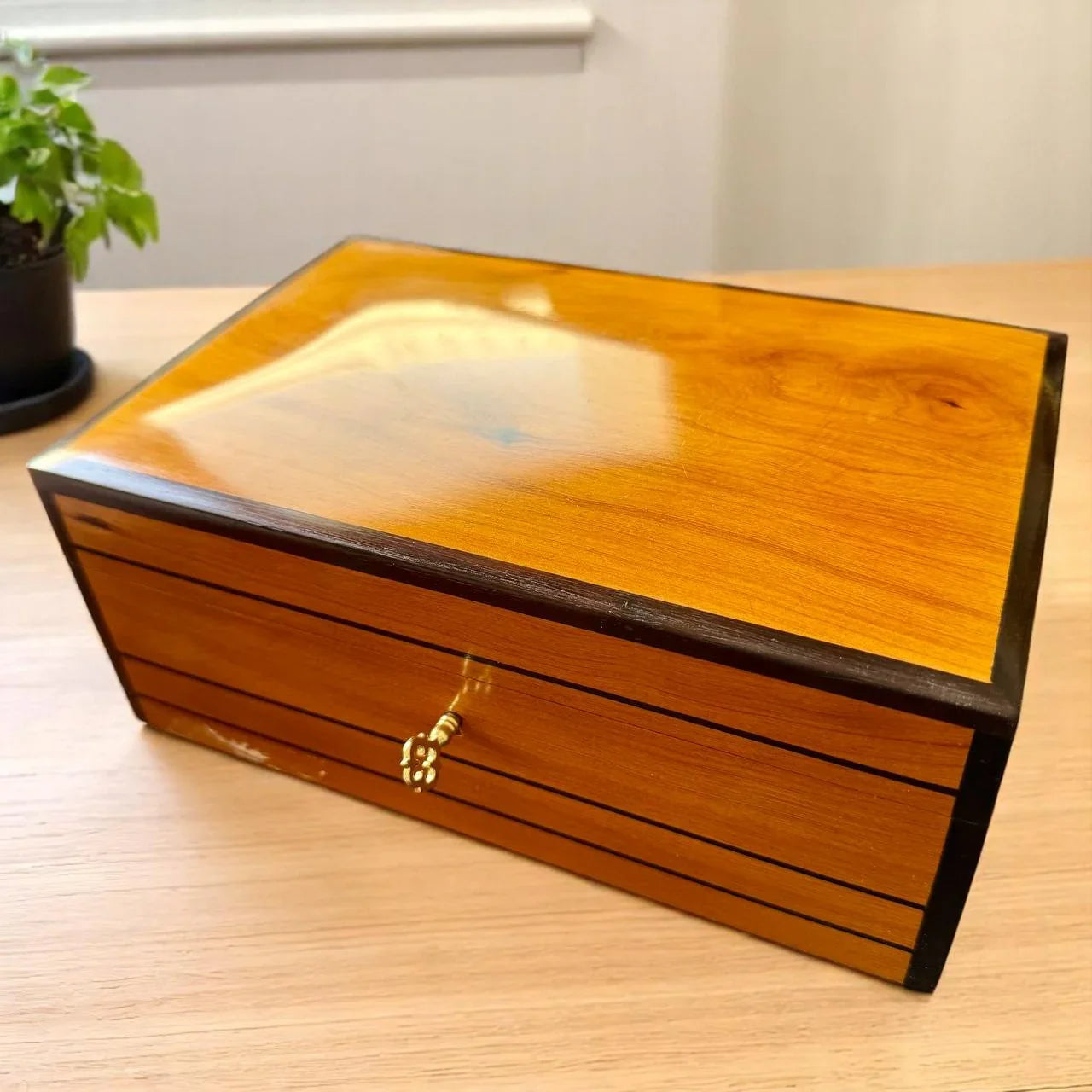 Jewelry Box – Luxury Lockable Wooden Organizer with Key & Keepsake Storage - AtlasMuseCrafts