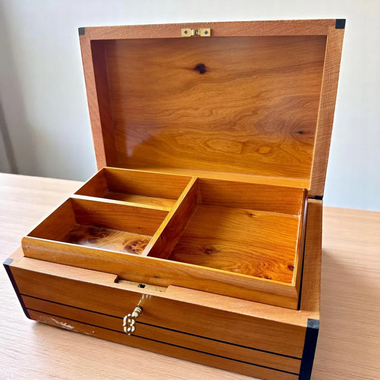 Jewelry Box – Luxury Lockable Wooden Organizer with Key & Keepsake Storage - AtlasMuseCrafts