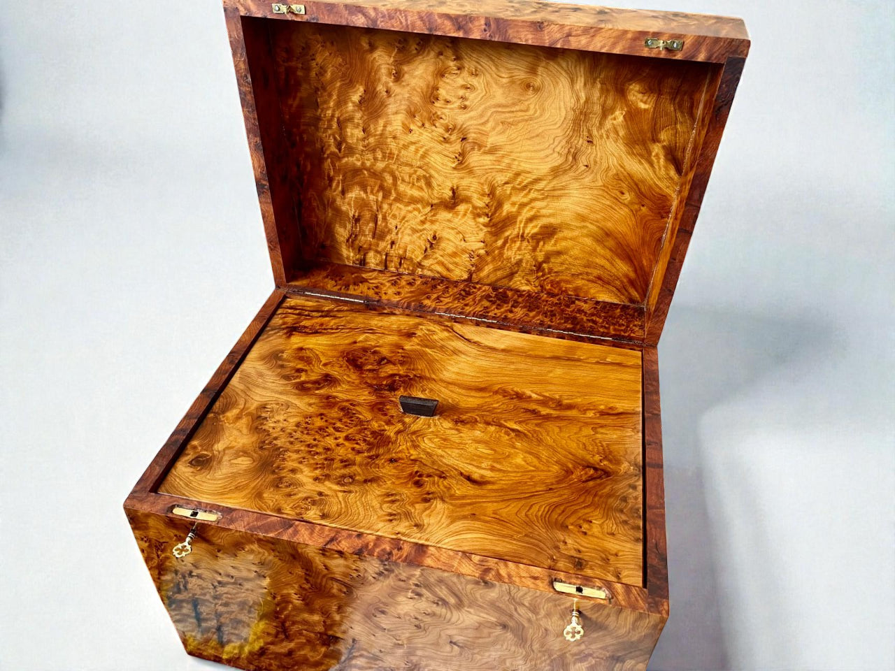 Large Thuya Wooden Box