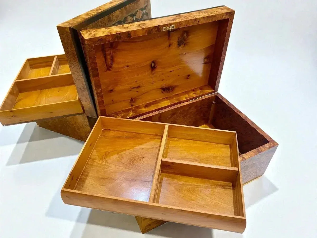 Large Wooden Box with Lid – Handmade Moroccan Thuya Storage Box with divided compartments and warm amber tones.