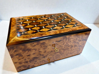 Thuya Jewelry Box Lockable Organizer