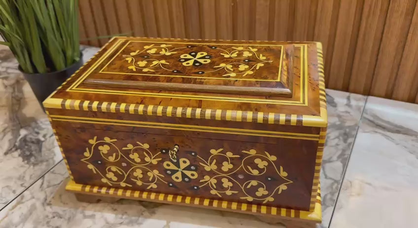 Keepsake Luxury Box