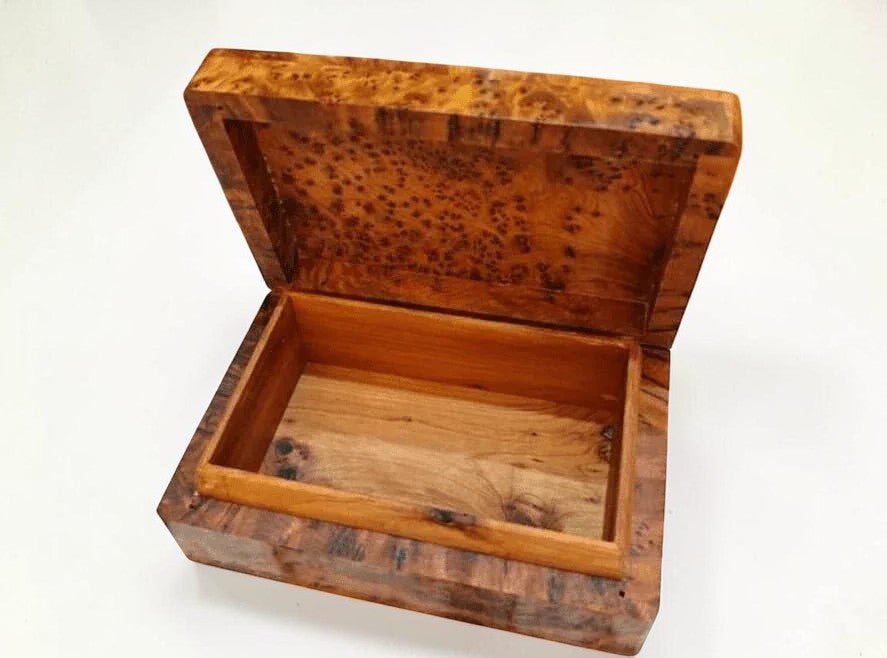 Moroccan small wooden box organizer with unique Thuya burl grain