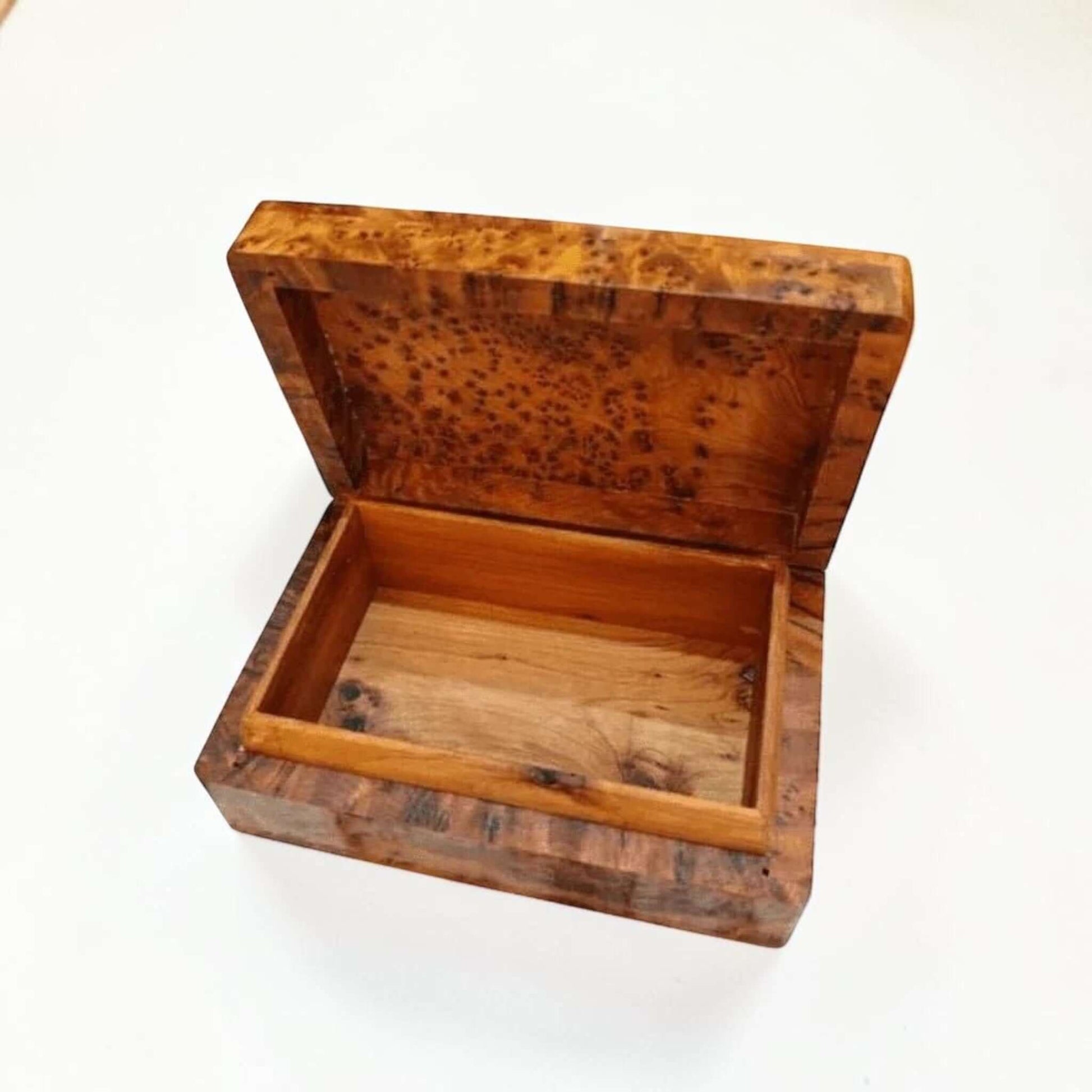 Small Thuya Wood Box – Decorative Burl Wood Keepsake & Jewelry Box with a polished finish and natural grain.