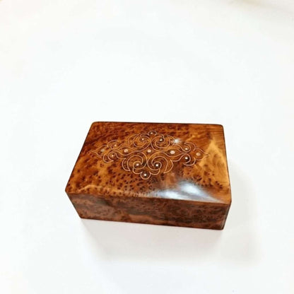 Small Thuya Wood Box – Decorative Burl Wood Keepsake & Jewelry Box with intricate engraving and polished finish.