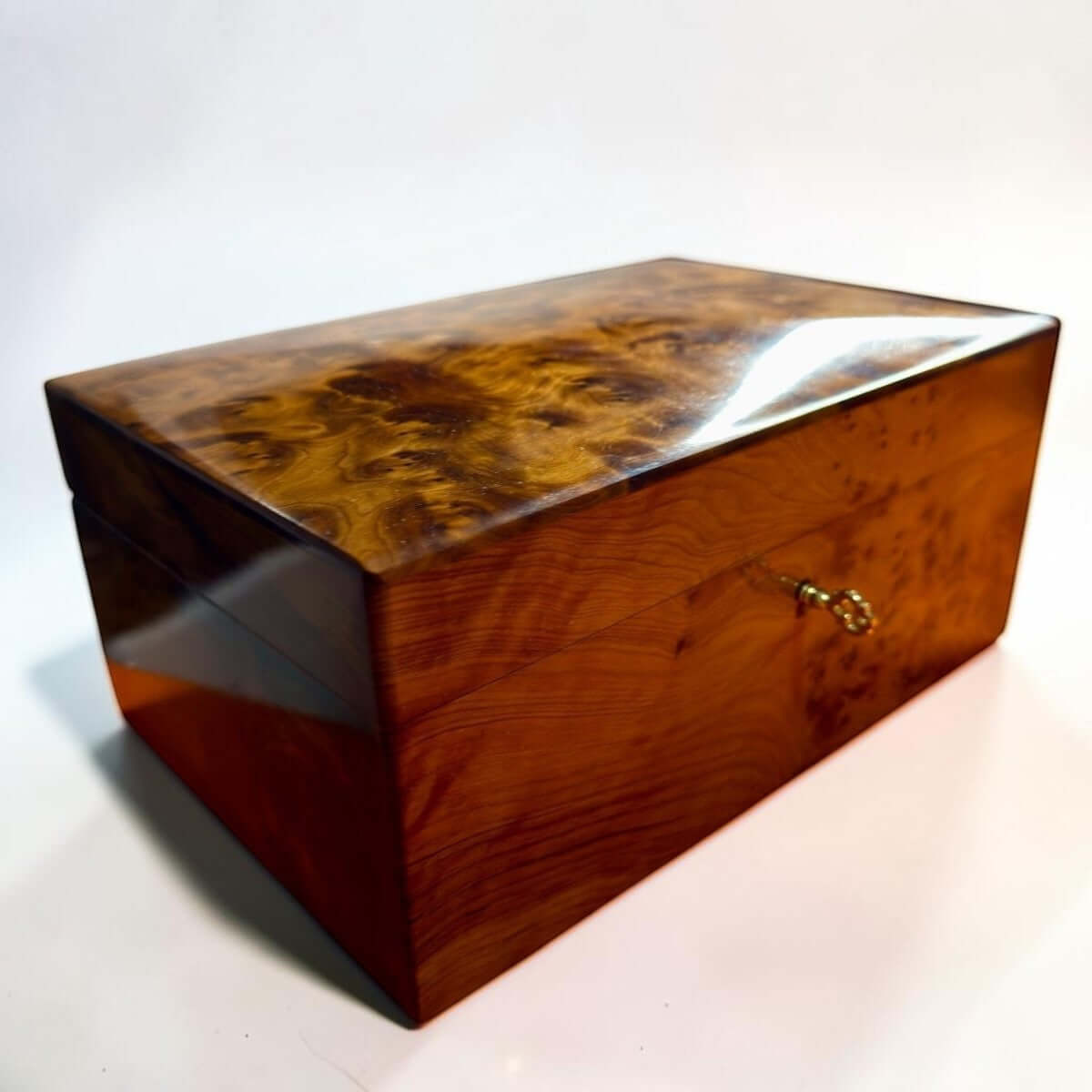 Wooden Box Holder with Key – Handmade Moroccan Thuya Storage Box in rich Thuya burl wood finish.